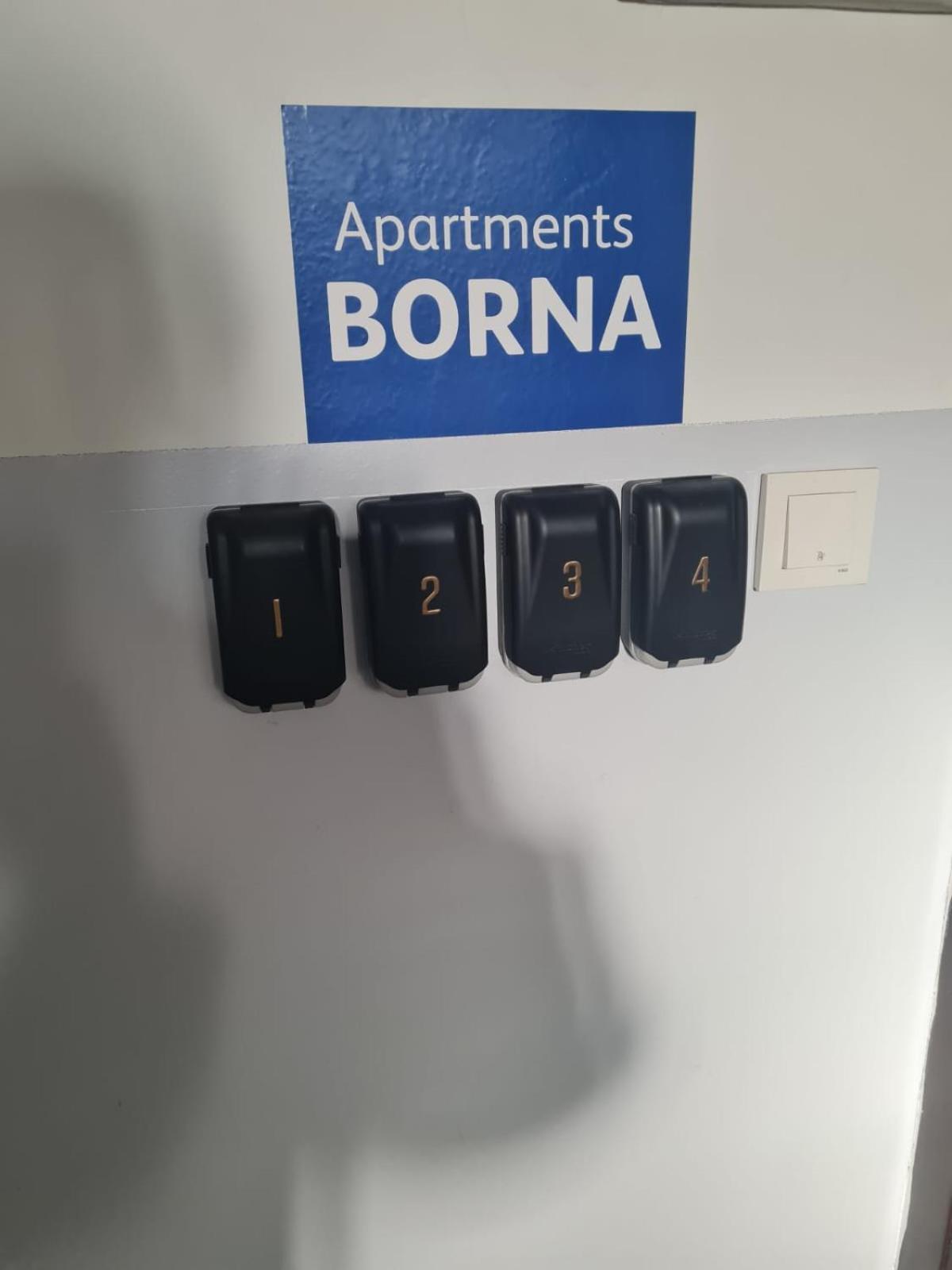 Apartments Borna ซาเกร็บ ภายนอก รูปภาพ